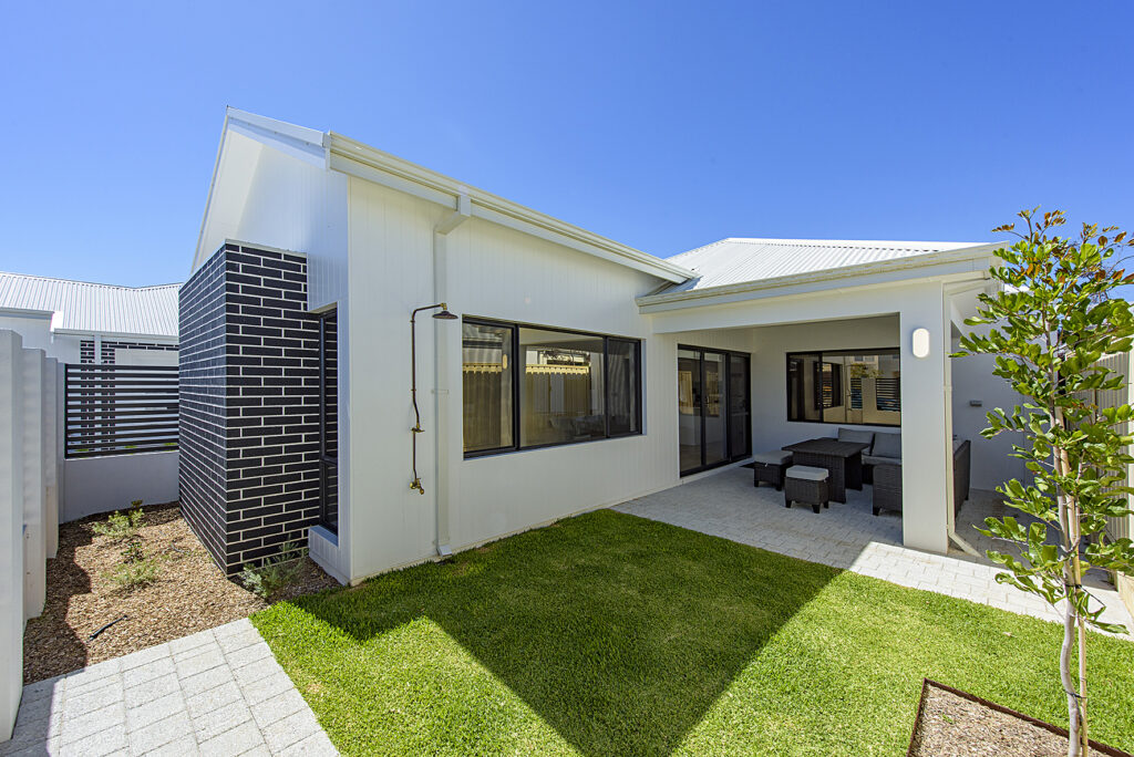 5 O’Clock Somewhere